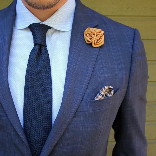 The navy tie: How to choose the right texture, sheen and pattern (without looking loud)