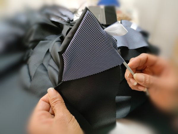 Cravattifici di Como: chi produce ancora cravatte sul lago (guida 2026)