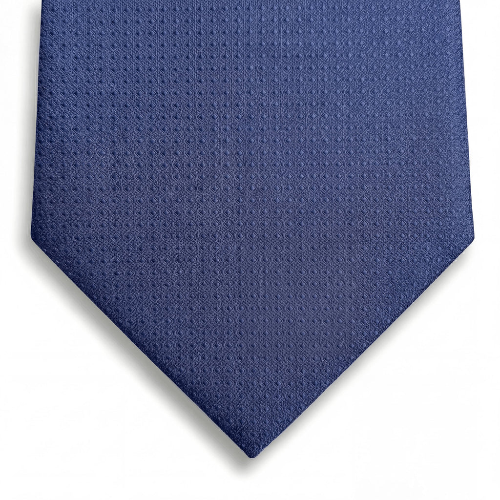 cravatta rosso sartoriale in seta jacquard, tinta unita, fatta a mano a Como da Lorenzi Como